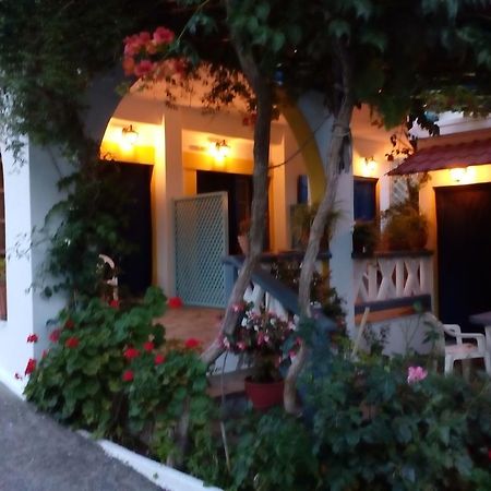 Appartamento Alexandra Sofia Stafylos Esterno foto