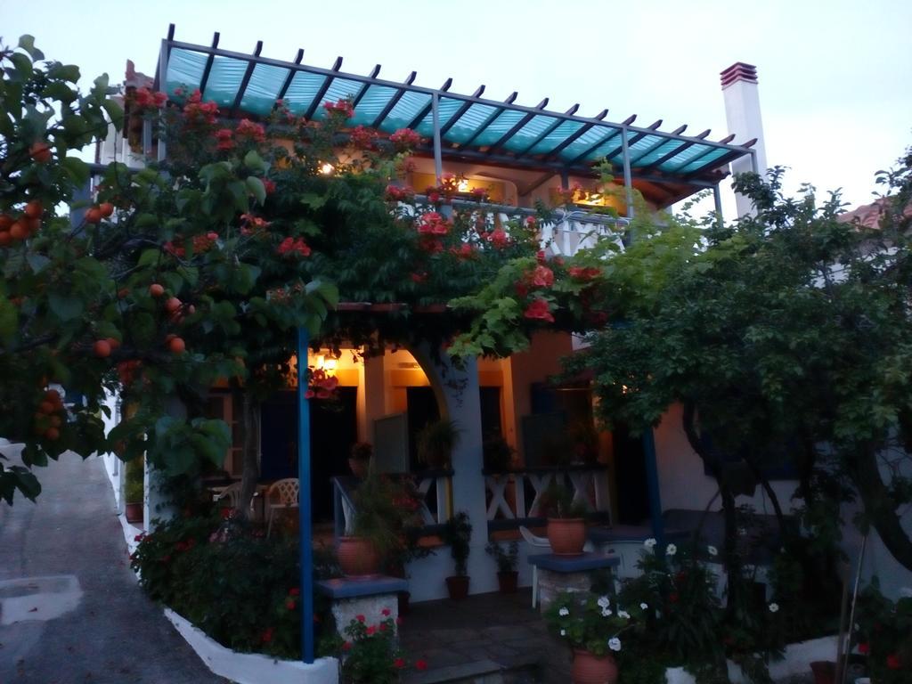 Appartamento Alexandra Sofia Stafylos Esterno foto