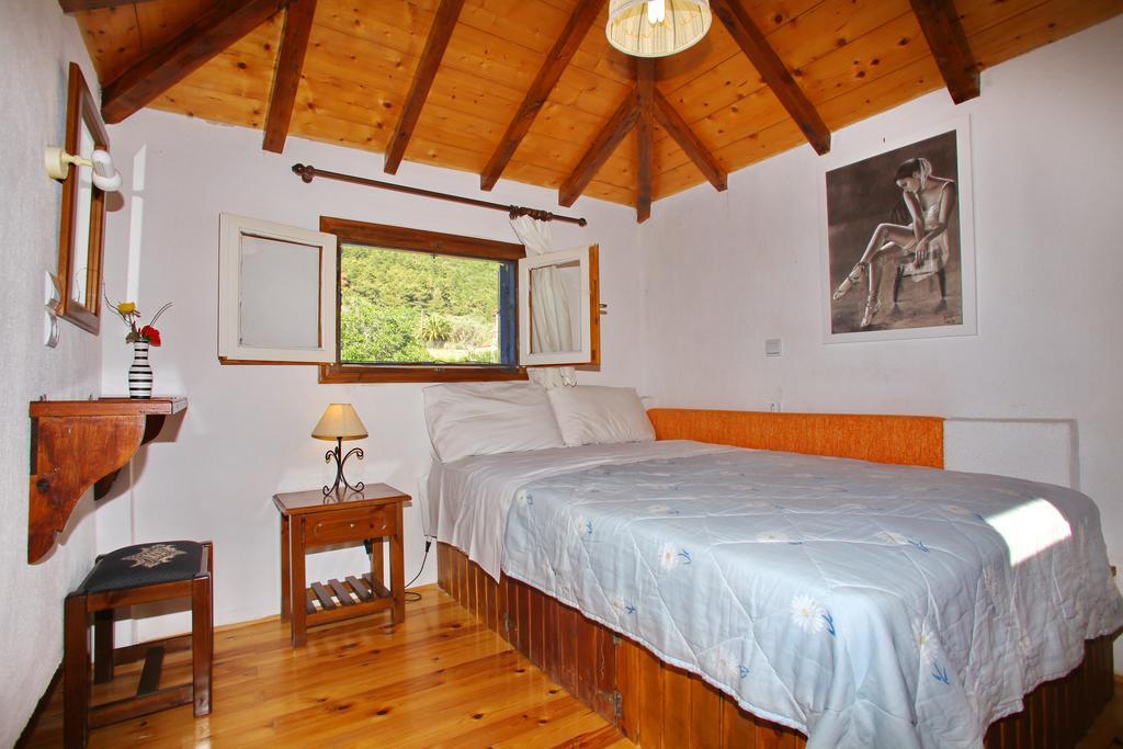 Appartamento Alexandra Sofia Stafylos Esterno foto