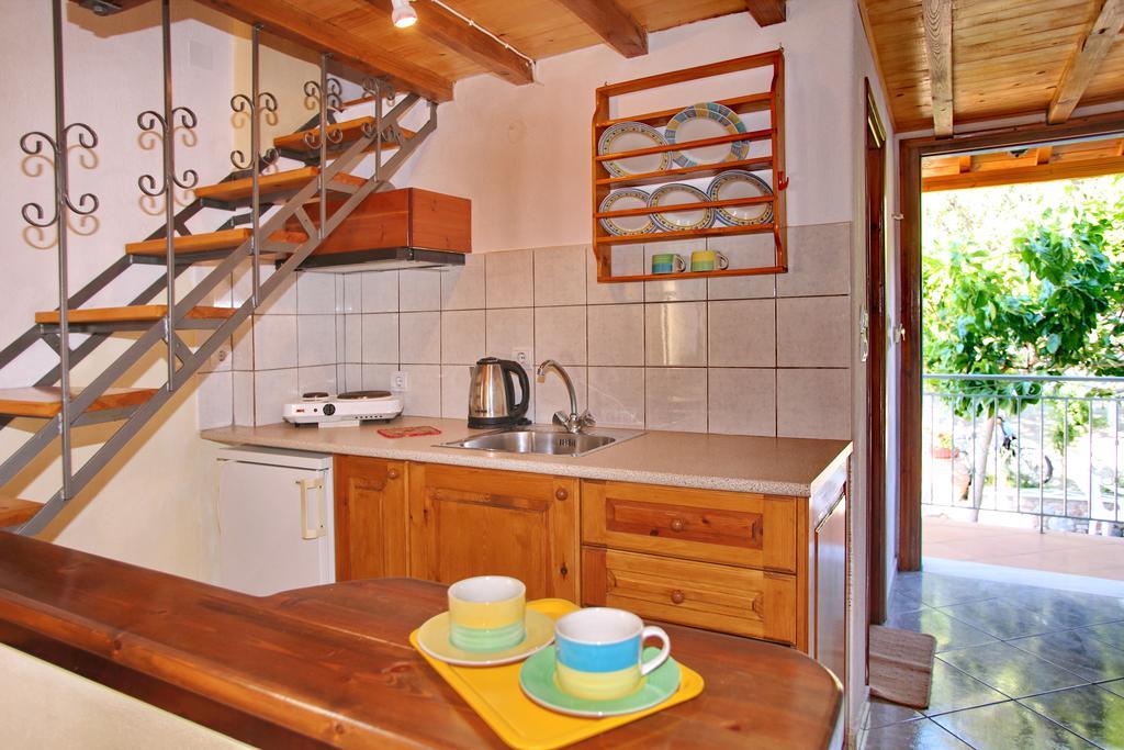 Appartamento Alexandra Sofia Stafylos Esterno foto